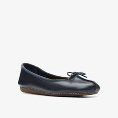 Freckle Ice Navy Leather | Clarks For Sale