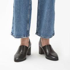 Freva 55 Lily Black Leather | Clarks For Sale