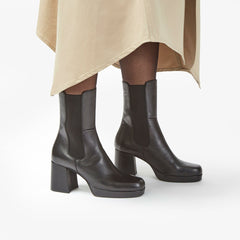 Pique Up Black Leather | Clarks