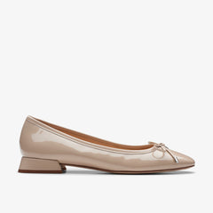 Ubree 15 Step Sand Patent | Clarks Onsale