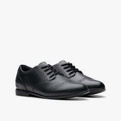 Finja Brogue Older Black Leather | Clarks US