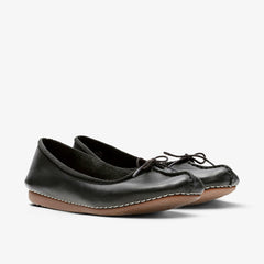 Freckle Ice Black Leather | Clarks US