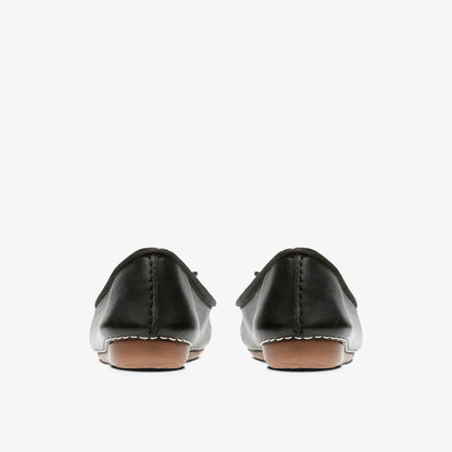 Freckle Ice Black Leather | Clarks US
