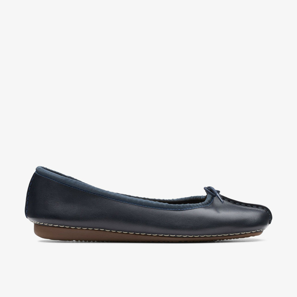 Freckle Ice Navy Leather | Clarks For Sale