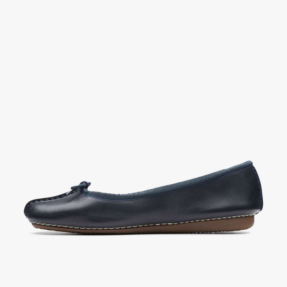Freckle Ice Navy Leather | Clarks For Sale