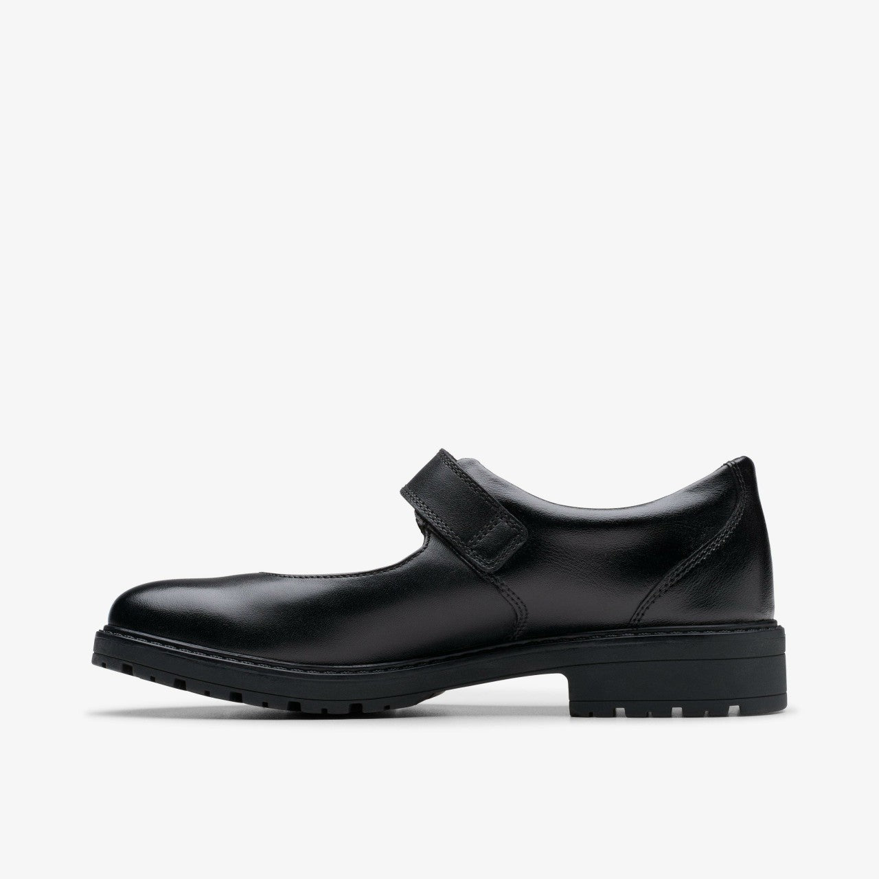 Loxham Walk Youth Black Leather | Clarks Onsale