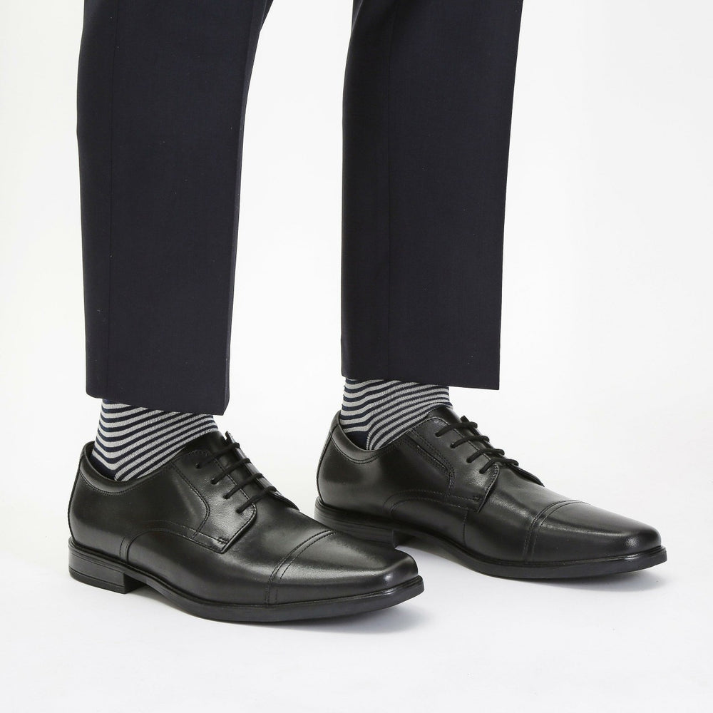 Howard Cap Black Leather | Clarks Discount