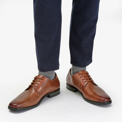 Howard Walk Dark Tan Leather | Clarks Sale