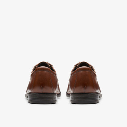Howard Walk Dark Tan Leather | Clarks Sale