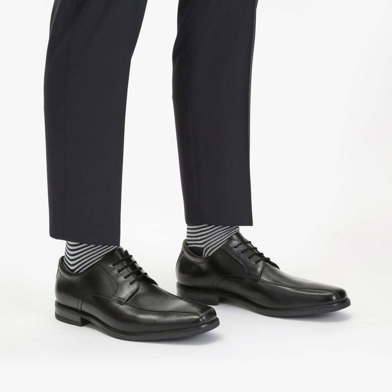 Howard Over Black Leather | Clarks Onsale