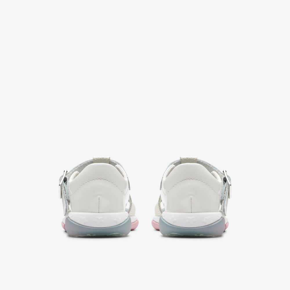 Osian Charm Toddler White | Clarks US