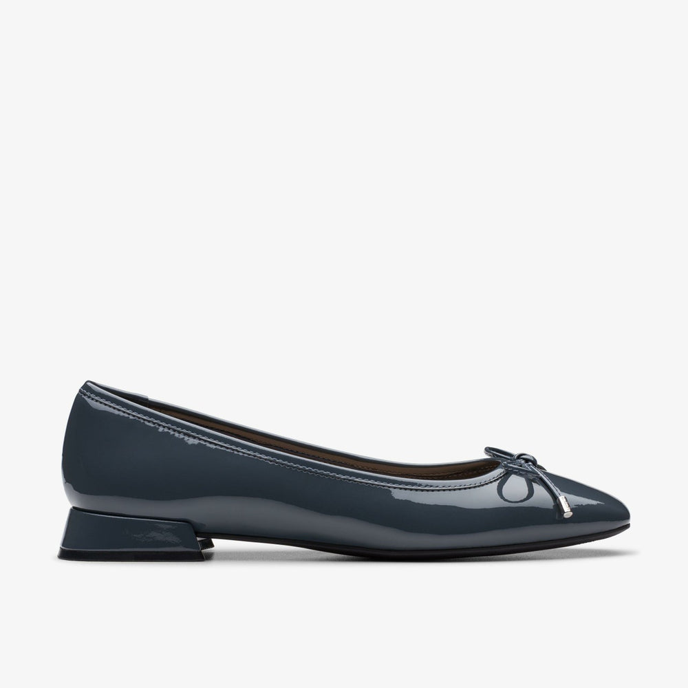 Ubree 15 Step Navy Patent | Clarks Sale