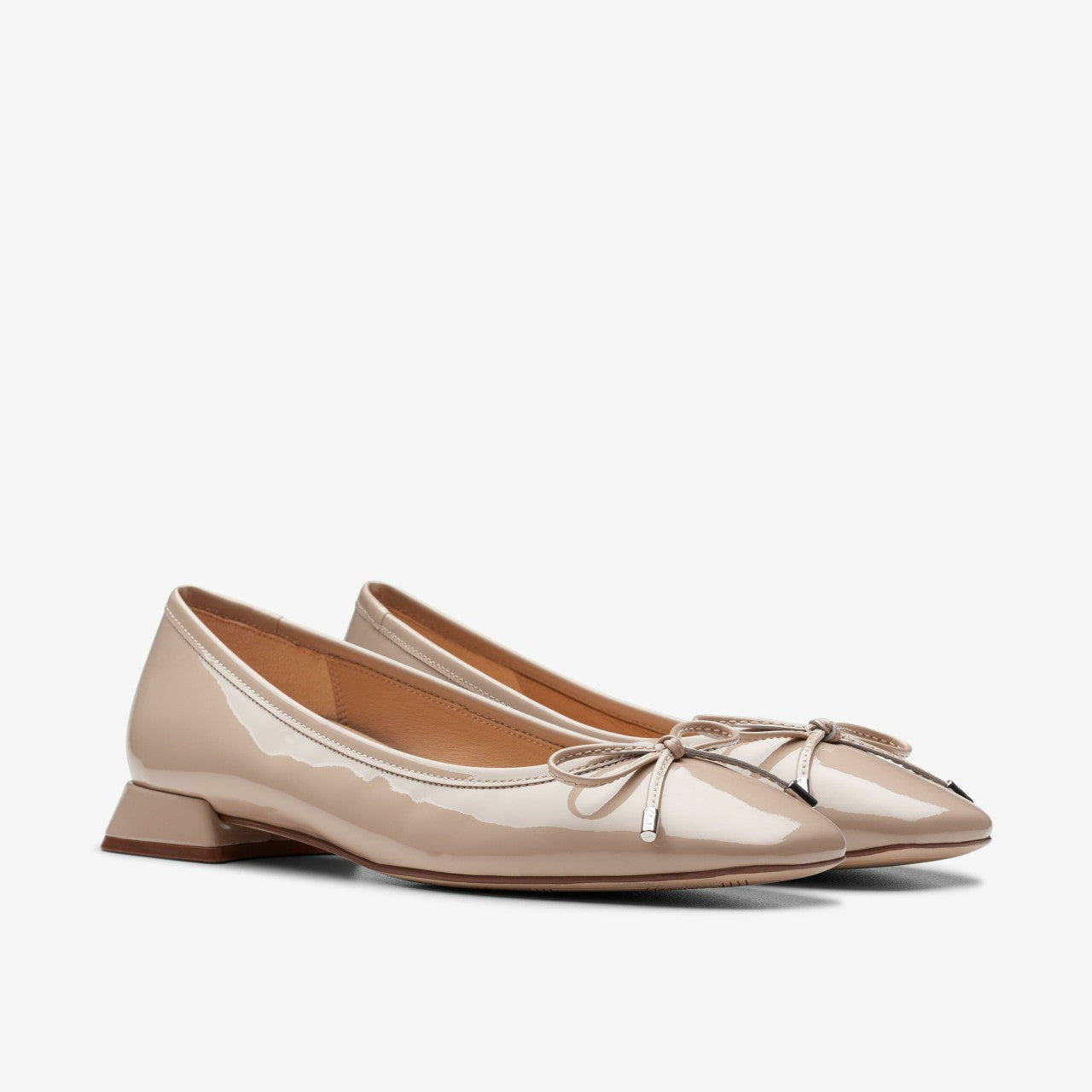 Ubree 15 Step Sand Patent | Clarks Onsale