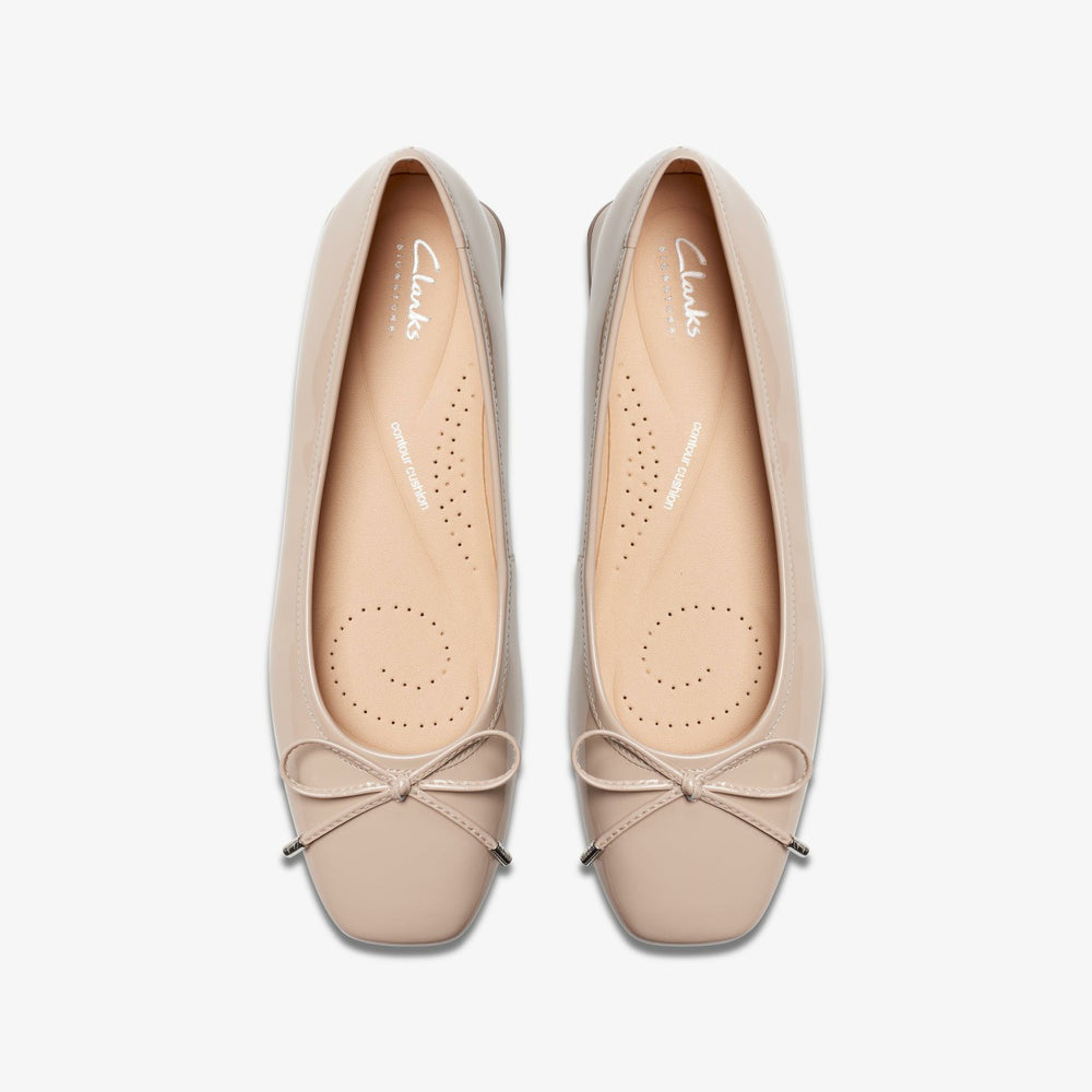 Ubree 15 Step Sand Patent | Clarks Onsale
