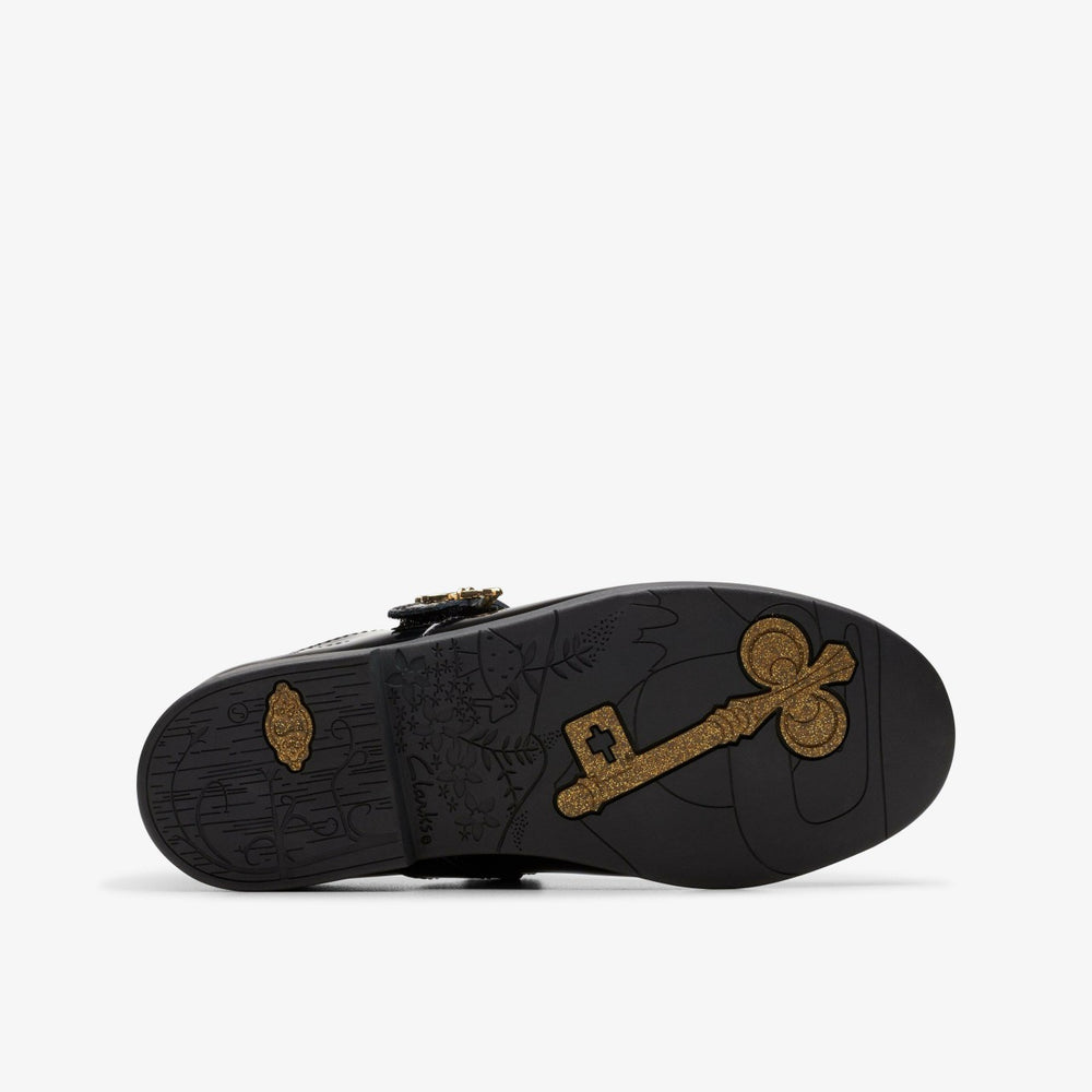 Lock Shine Kid Black Patent | Clarks For Sale