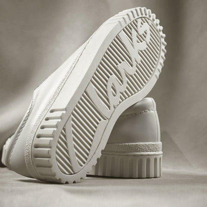 Mayhill Walk Off White Leather | Clarks Onsale