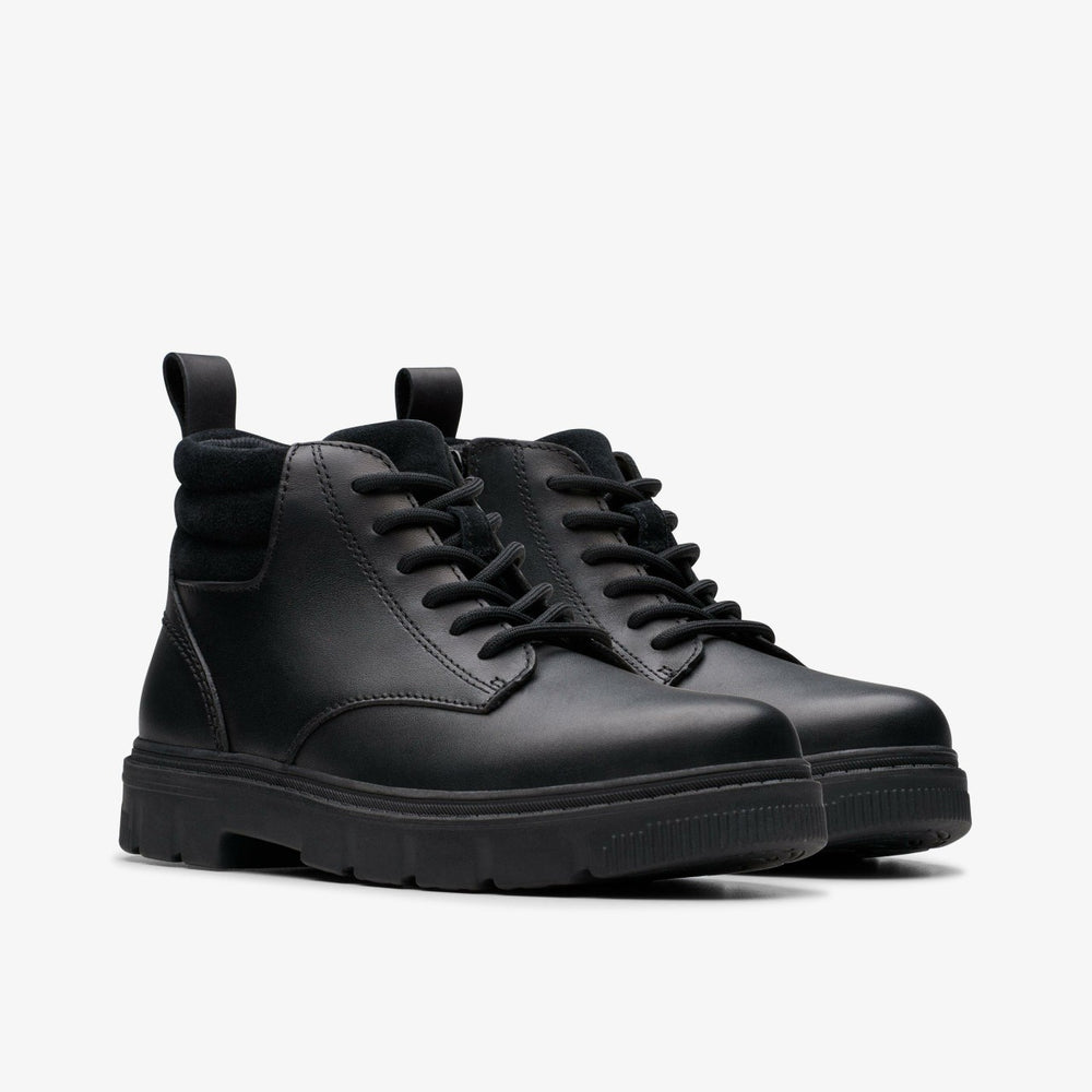 Lorcam Trail Youth Black Leather | Clarks