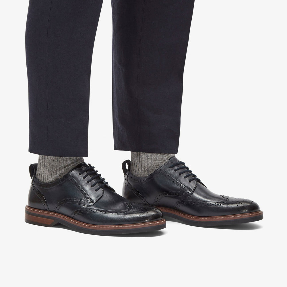 Aldwin Limit Brogue Navy Leather | Clarks Onsale