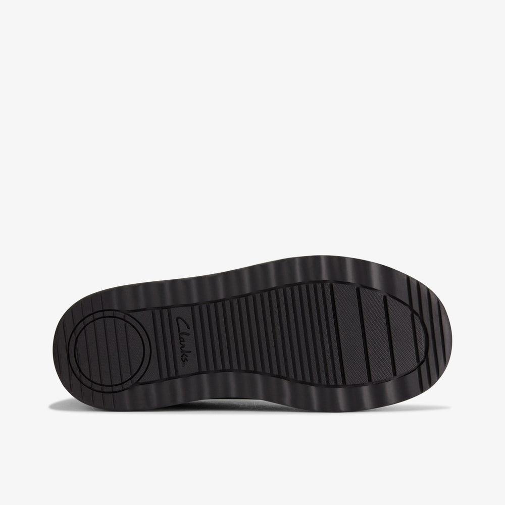 Daze Step 2 Youth Black Leather | Clarks US