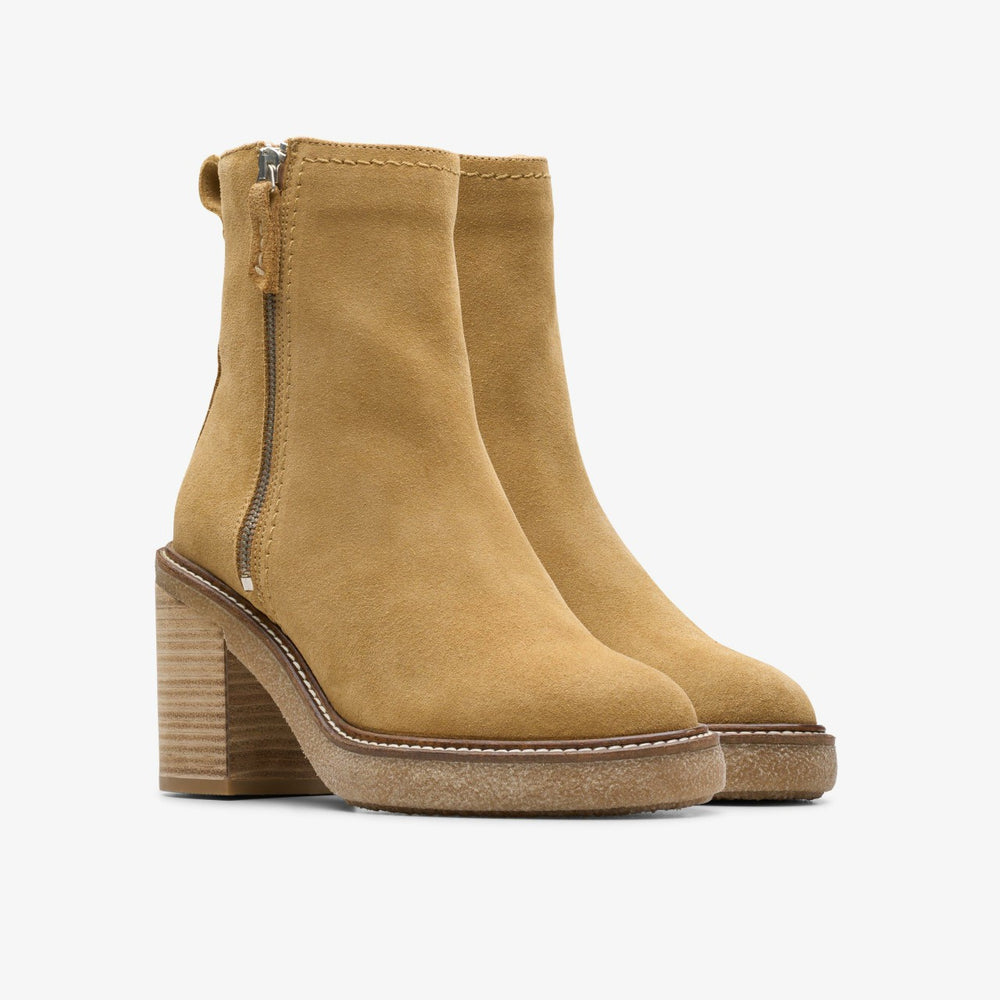Cassiano Zip Ankle Boot Light Tan Suede | Clarks Onsale