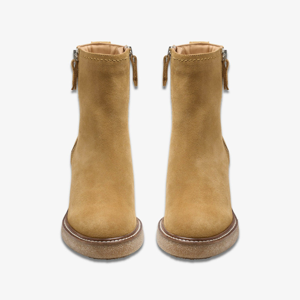 Cassiano Zip Ankle Boot Light Tan Suede | Clarks Onsale