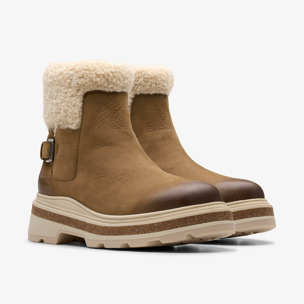 Hencroft Madi Waterproof Dark Sand Warmlined | Clarks Onsale