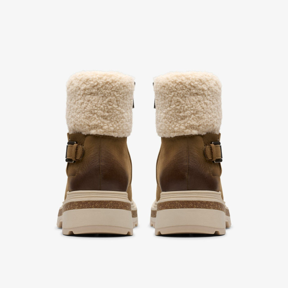 Hencroft Madi Waterproof Dark Sand Warmlined | Clarks Onsale