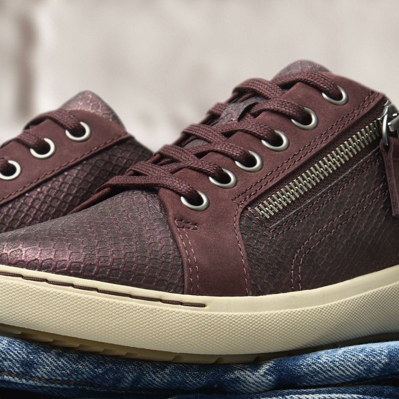 Nalle Lace Wine Interest Leather | Clarks Discount