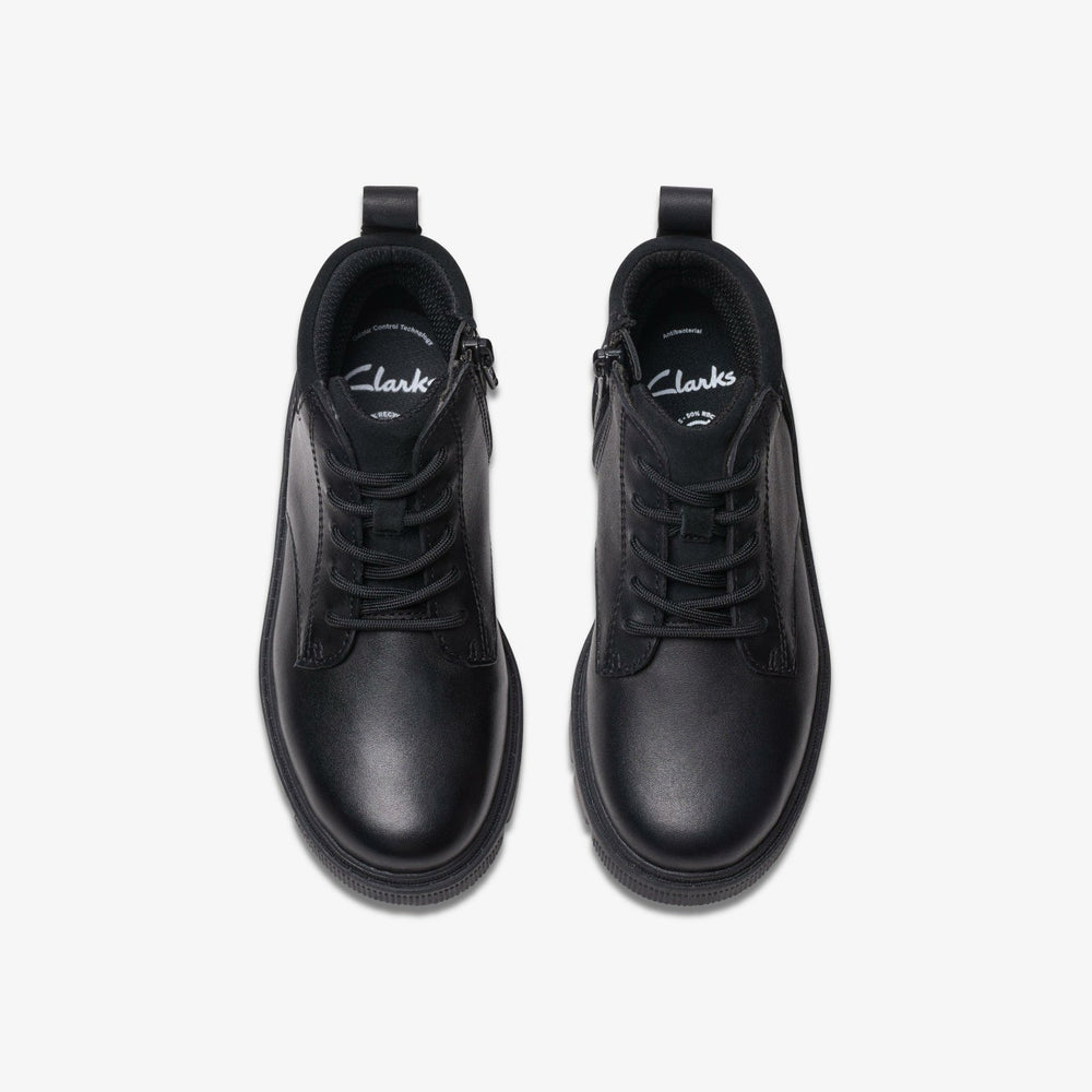 Lorcam Trail Kid Black Leather | Clarks Onsale