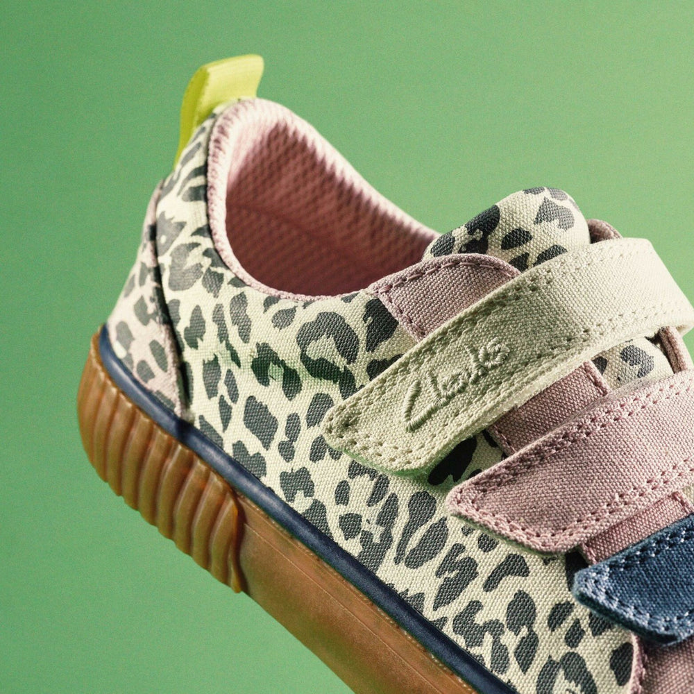 Foxing Vibe Kid Ecru Canvas | Clarks Discount