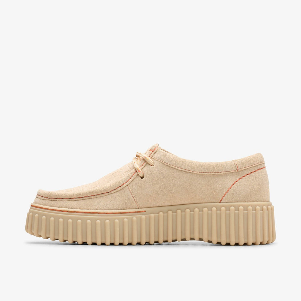 Torhill Bee Ecru Suede | Clarks Onsale