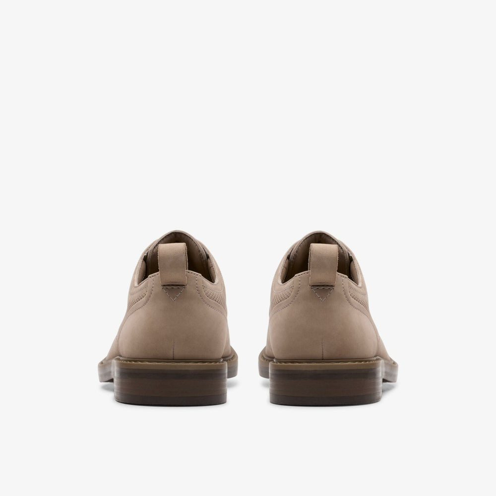 Aldwin Lace Grey Nubuck | Clarks Discount