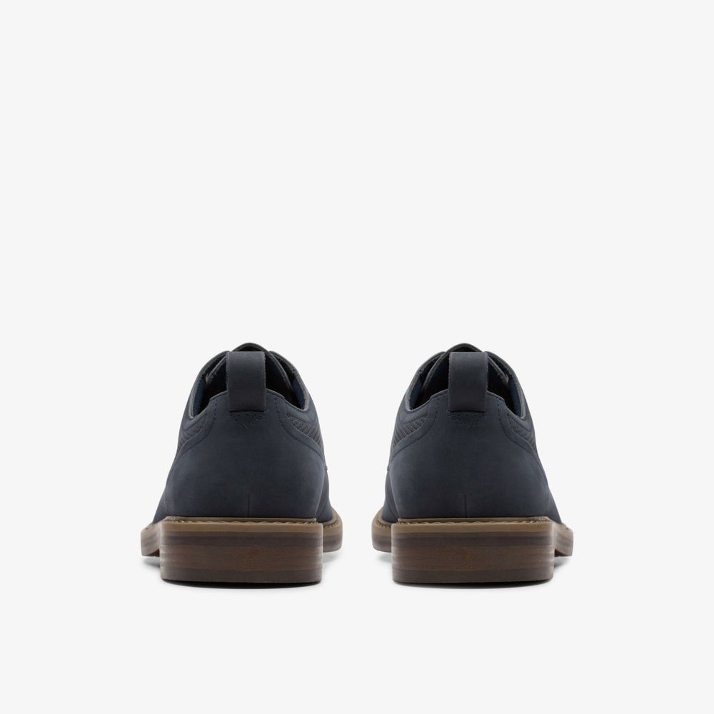 Aldwin Lace Navy Nubuck | Clarks Onsale