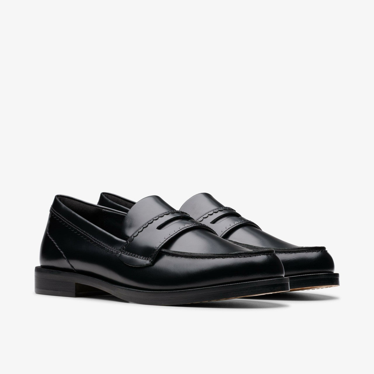 Straven Edge Black Leather | Clarks Onsale