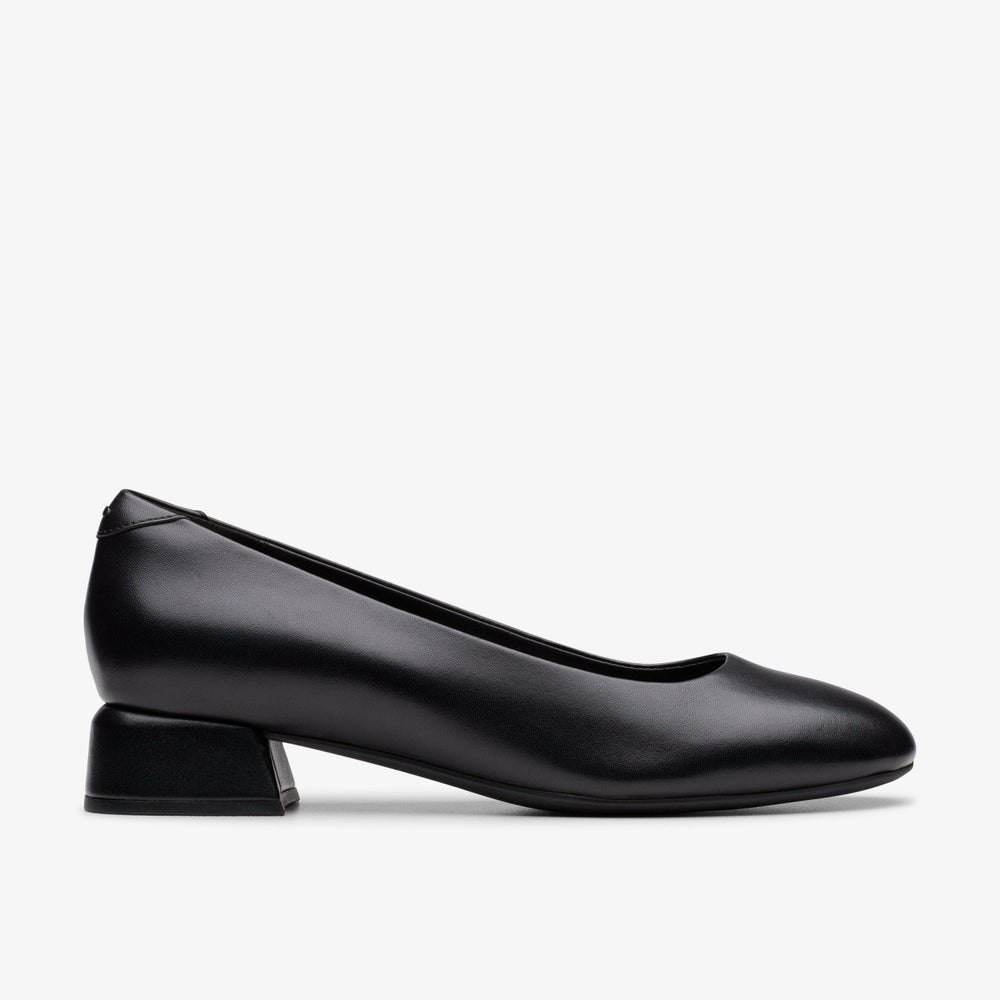 Daiss 30 Step Black Leather | Clarks US