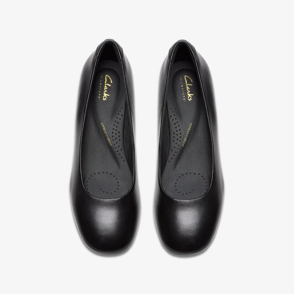 Daiss 30 Step Black Leather | Clarks US