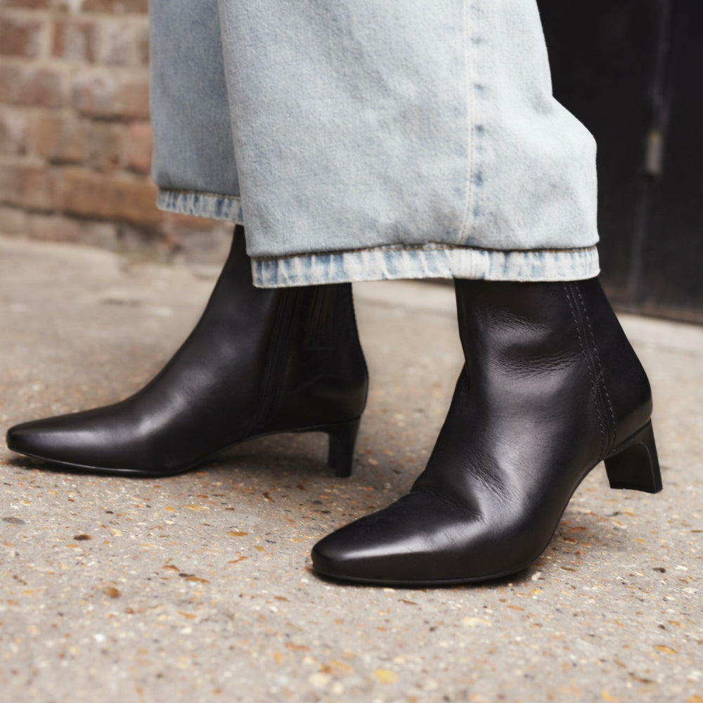 Edina Up Black Leather | Clarks For Sale