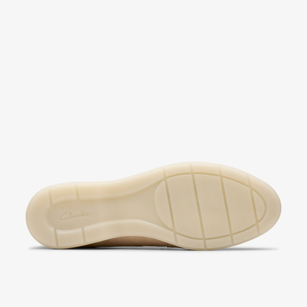 Narini Edge Sand Suede | Clarks Onsale