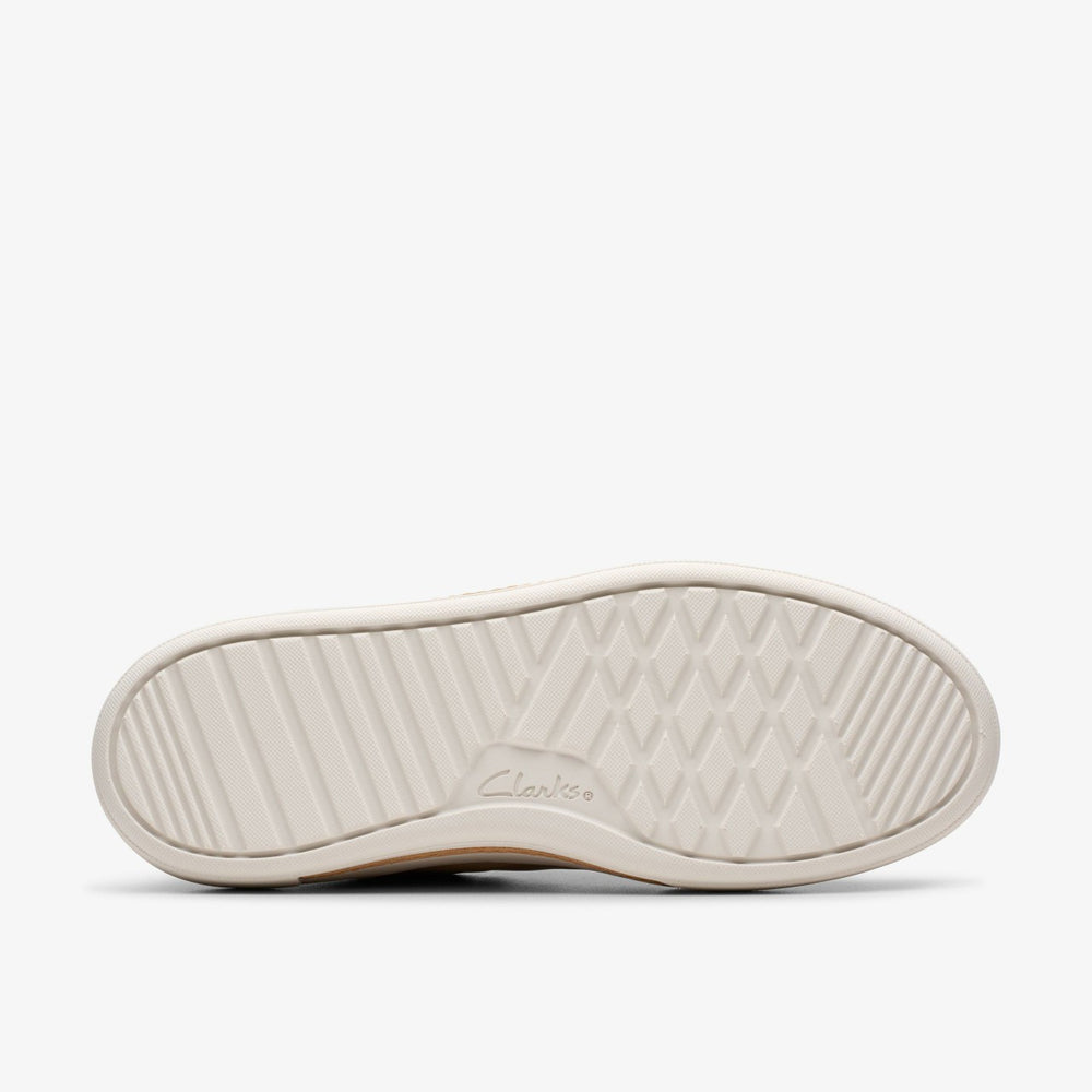 Hollyhock Zip Sand Nubuck | Clarks US