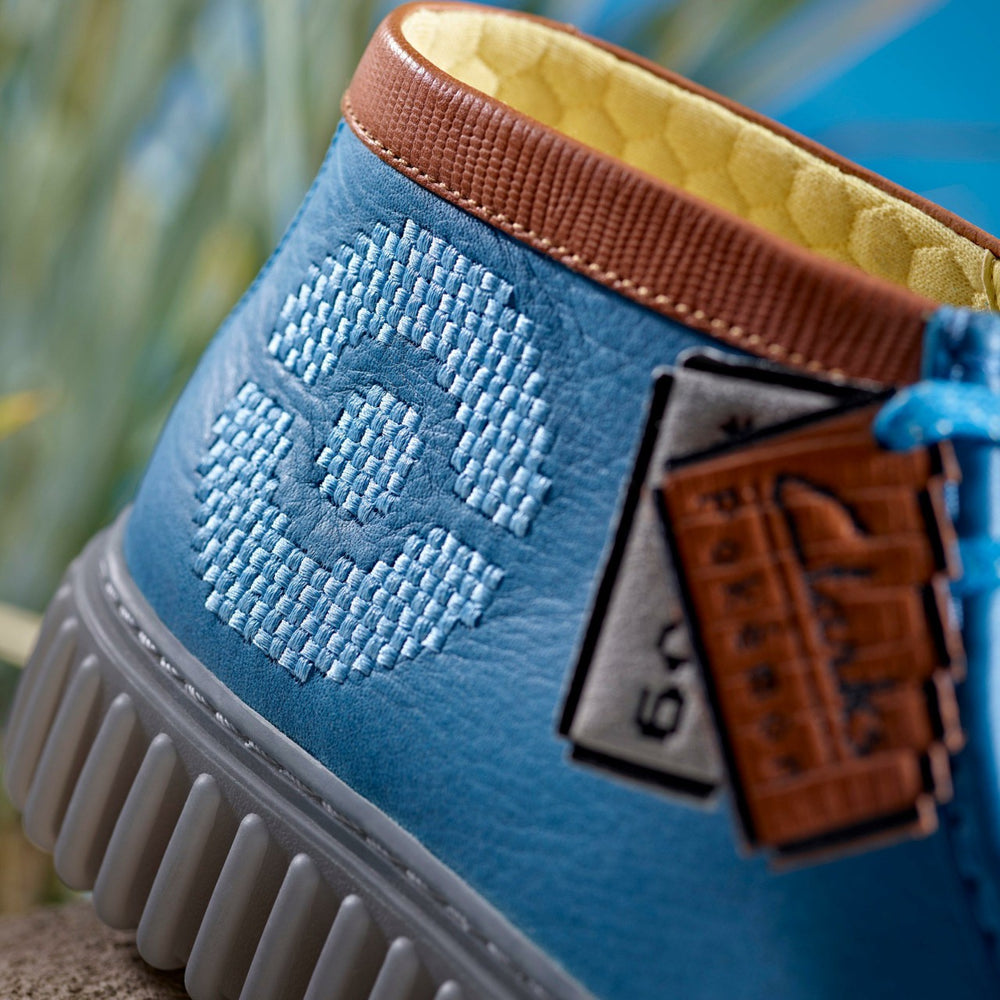 Torhill Explore Blue Leather | Clarks Onsale