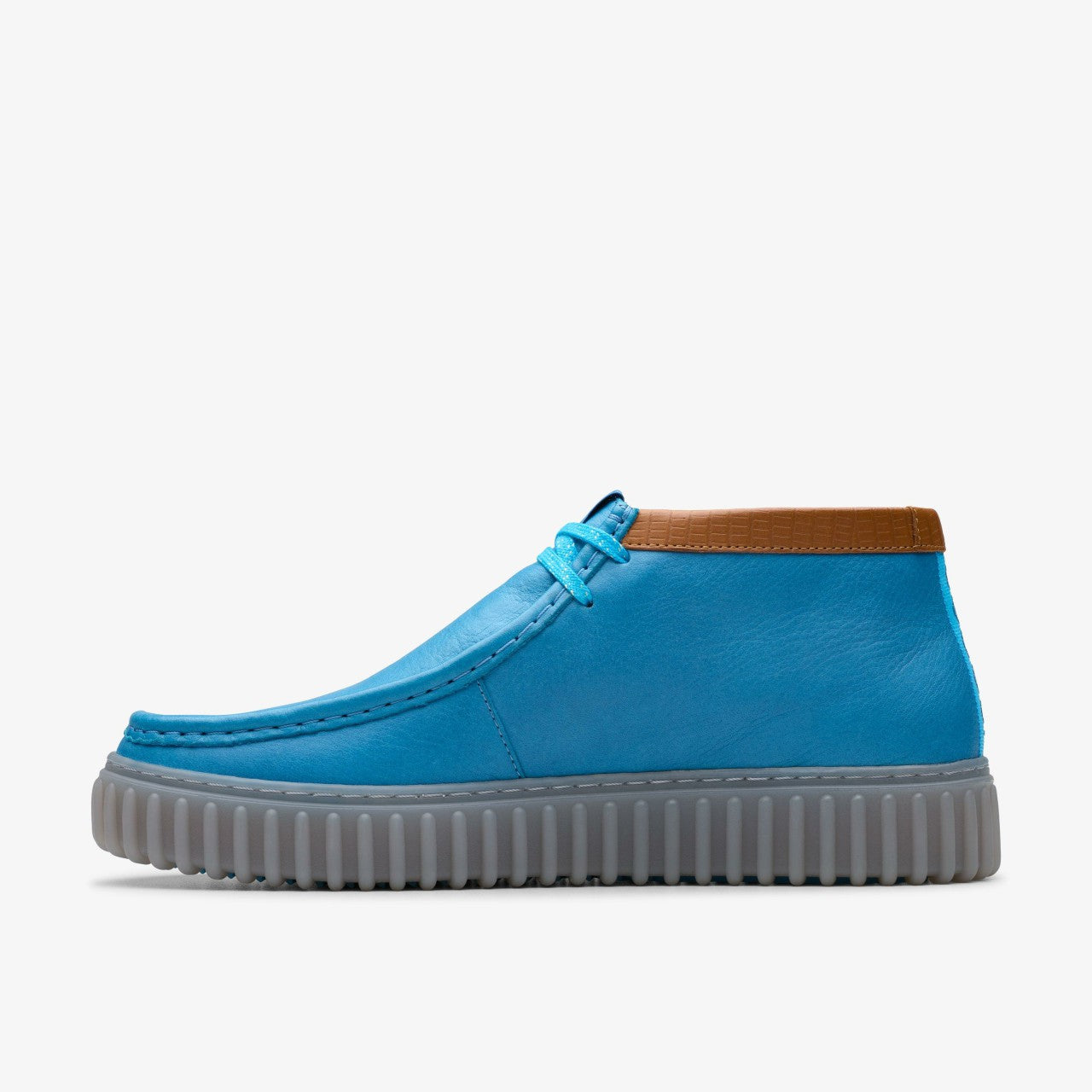 Torhill Explore Blue Leather | Clarks Onsale