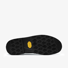 Desert Boot GORE-TEX Black Leather | Clarks For Sale