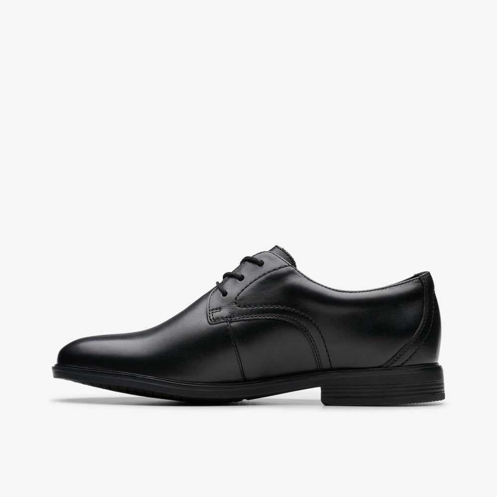Jonwin Step Youth Black Leather | Clarks Onsale