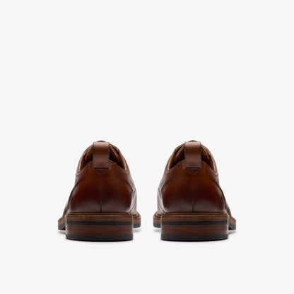 Aldwin Lace Tan Leather | Clarks For Sale