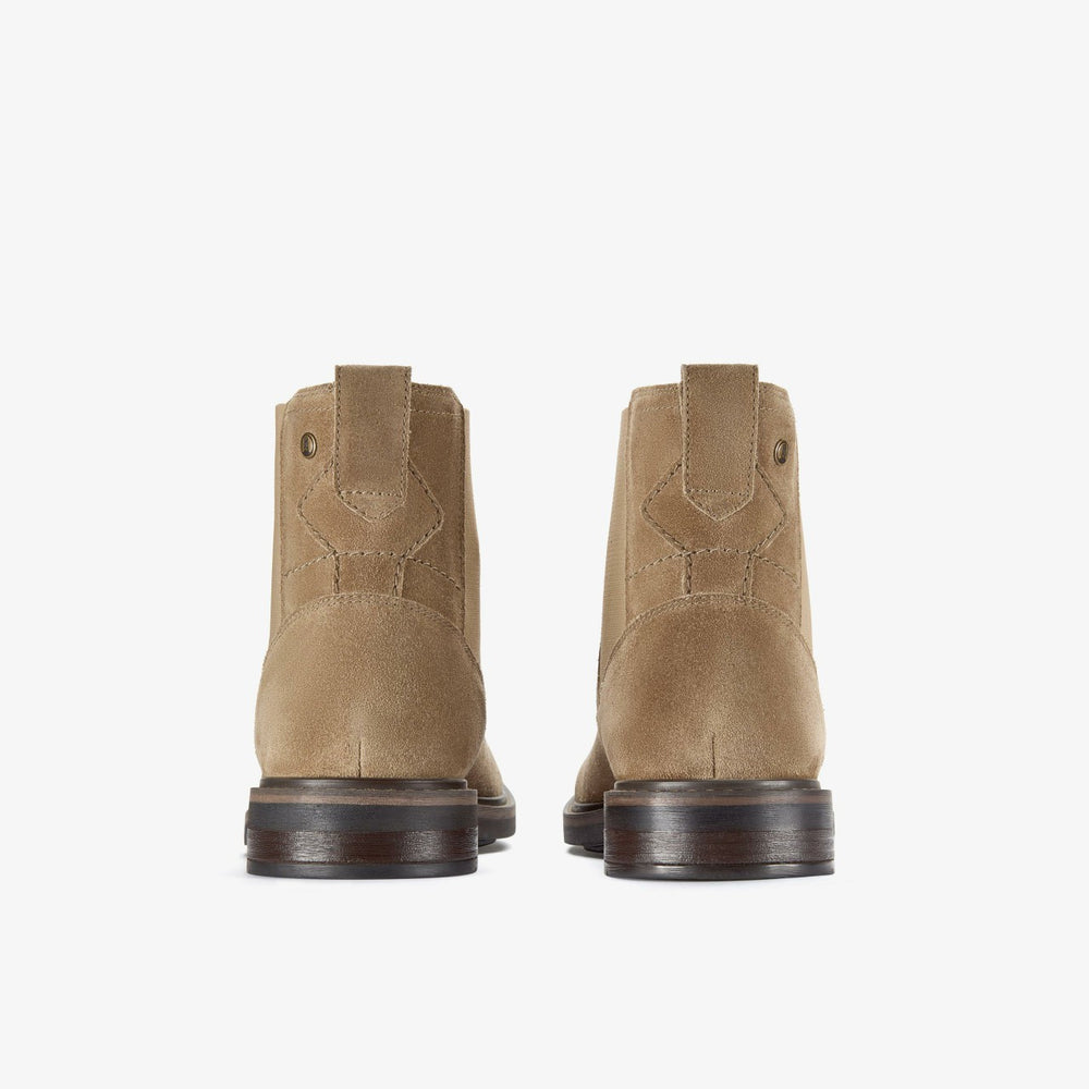 Newford Easy Dark Sand Suede | Clarks US