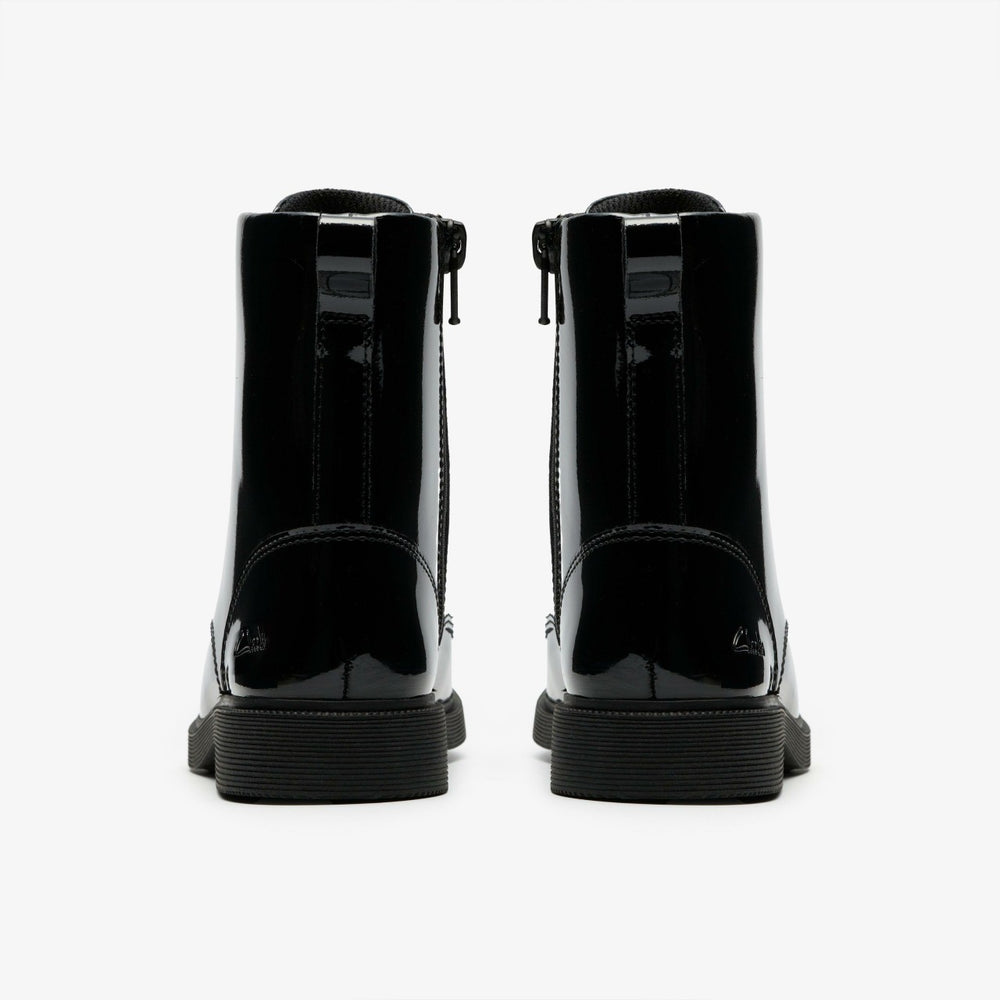 Oaklyn Charm Kid Black Patent | Clarks Onsale