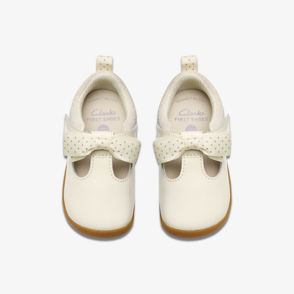 Roamer Trim Toddler Off White | Clarks US