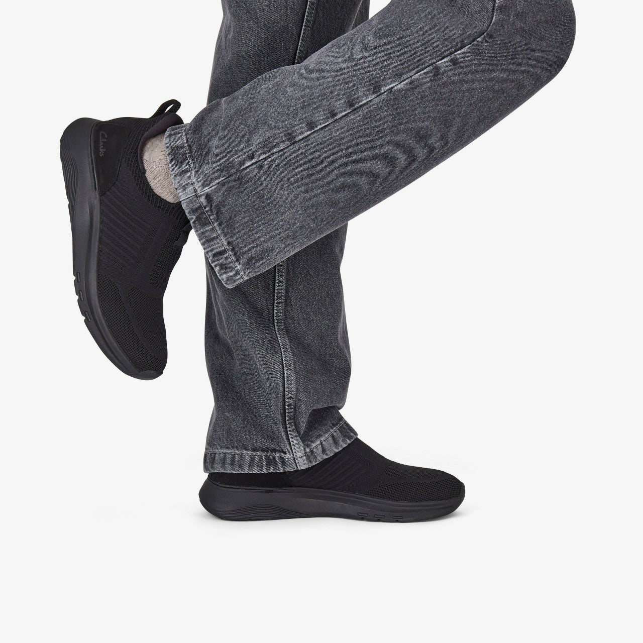 Motion Trek IN Black Knit | Clarks Sale