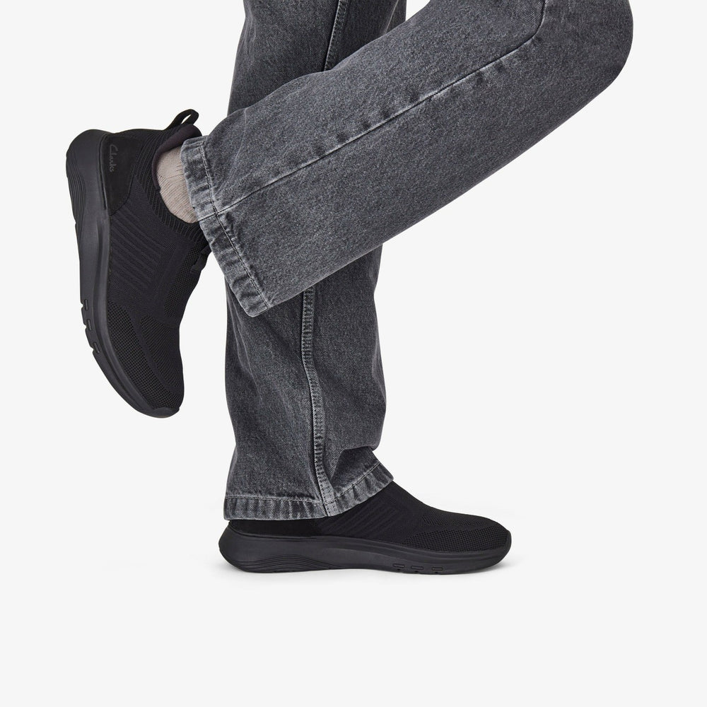 Motion Trek IN Black Knit | Clarks Sale