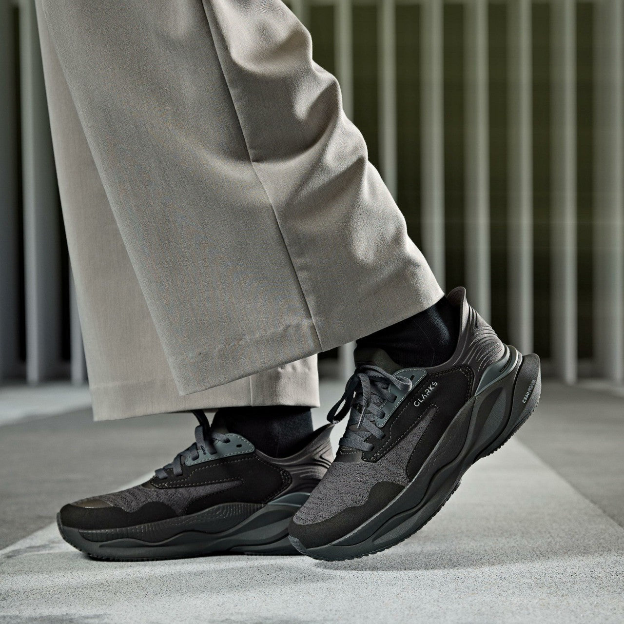 Clarks Pace Black | Clarks Onsale